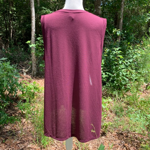 Athletic Burgundy Sleeveless Top XXL - Picture 4 of 5